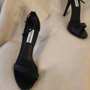 Size 7 Steve Madden stiletto